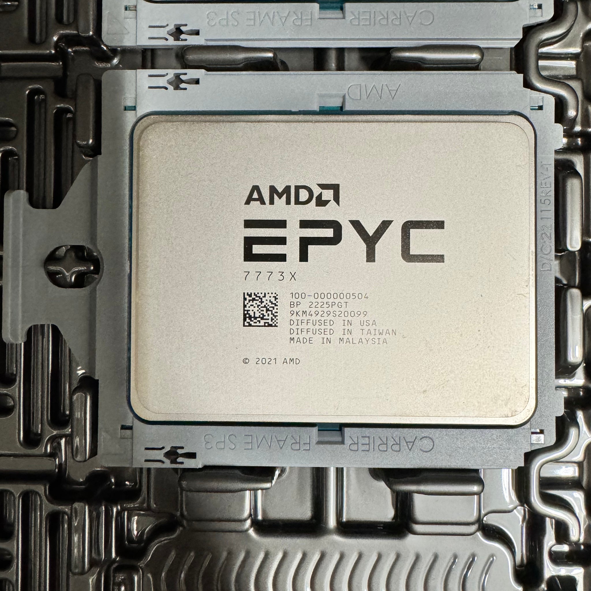 AMD EPYC 7773X Processor 64 Cores 2.2GHz 100-000000504  Tray